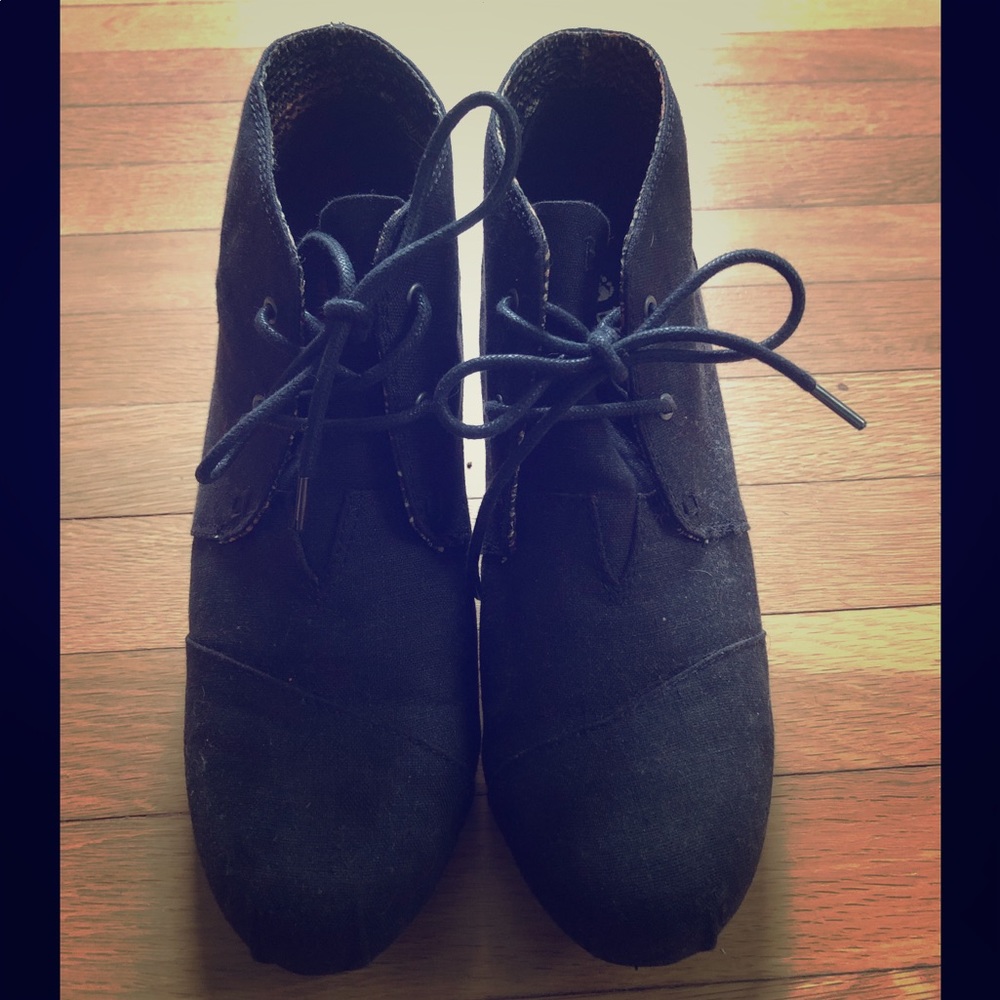 Bobs Wedge High Notes Booties